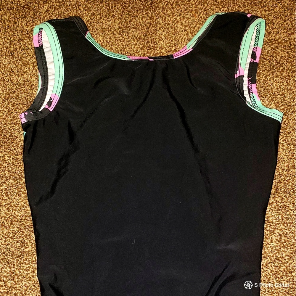 Plum Practice Adult Small Leo